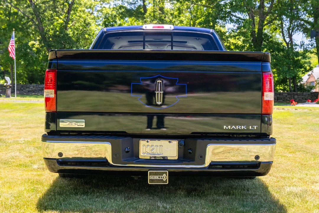 2006 Lincoln Mark LT - Image 8 of 31