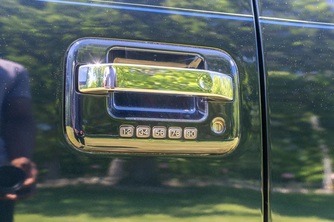 2006 Lincoln Mark LT - Image 20 of 31