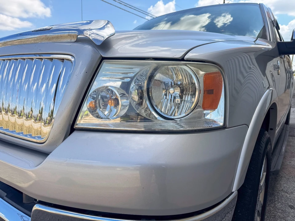 2006 Lincoln Mark LT - Image 7 of 21