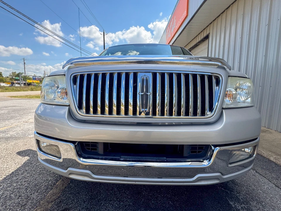 2006 Lincoln Mark LT - Image 8 of 21