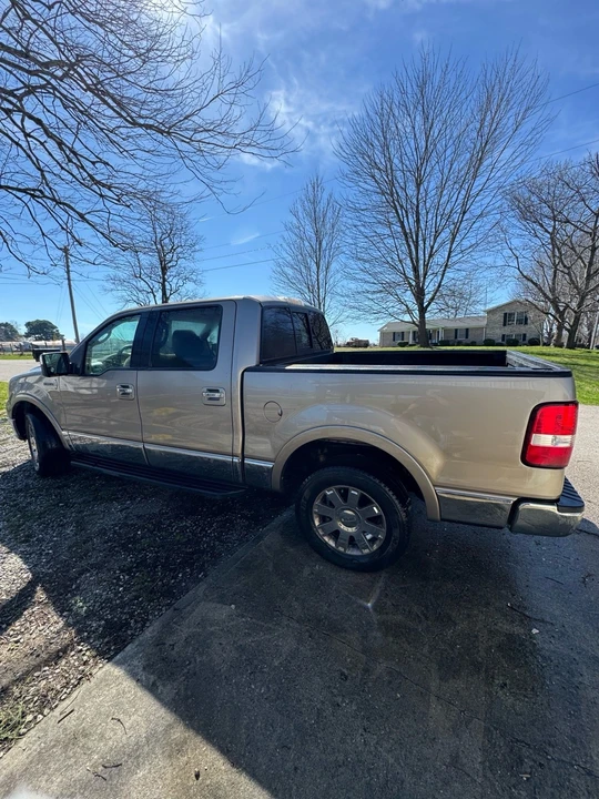 2006 Lincoln Mark LT - Image 18 of 21