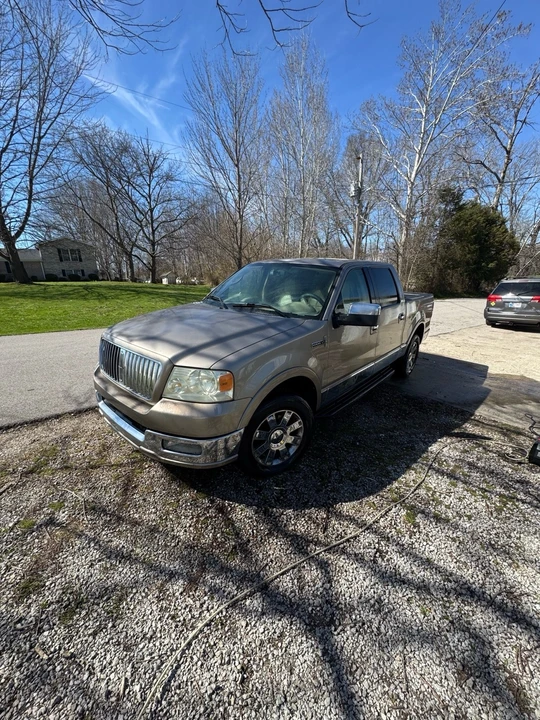 2006 Lincoln Mark LT - Image 17 of 21