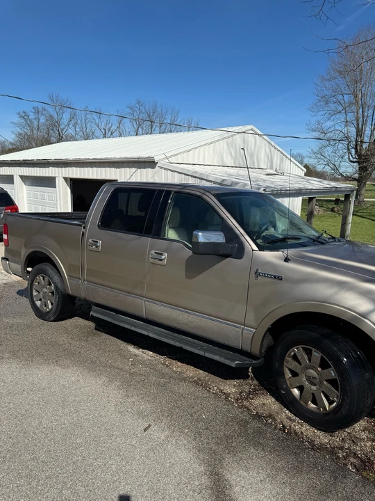 2006 Lincoln Mark LT - Image 11 of 21