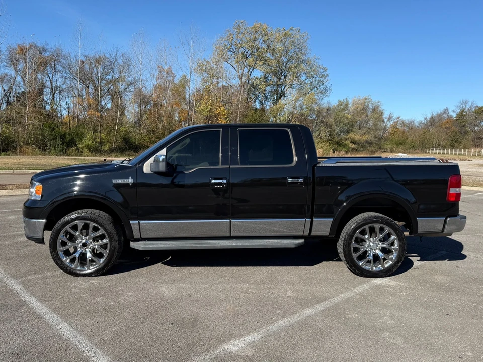 2006 Lincoln Mark LT - Image 8 of 12