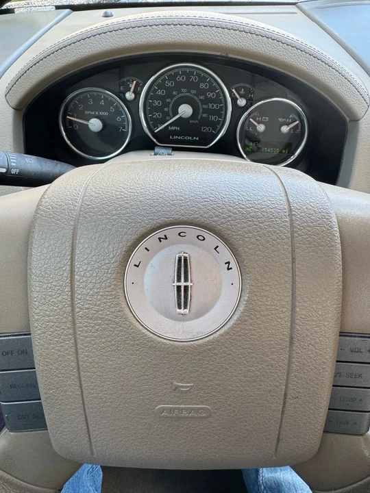 2006 Lincoln Mark LT - Image 12 of 20