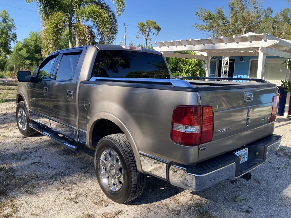 2006 Lincoln Mark LT - Image 4 of 21