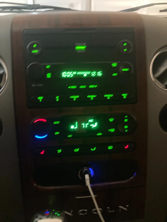 2006 Lincoln Mark LT - Image 11 of 21