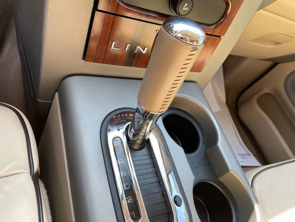 2006 Lincoln Mark LT - Image 7 of 21