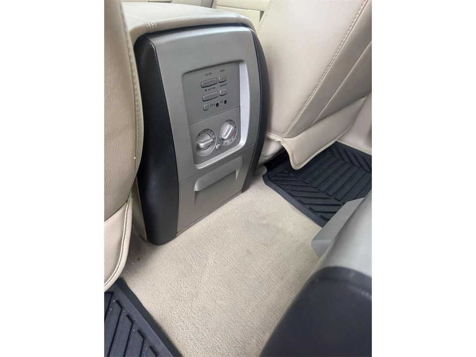 2006 Lincoln Navigator 2nd Gen - Image 24 of 31