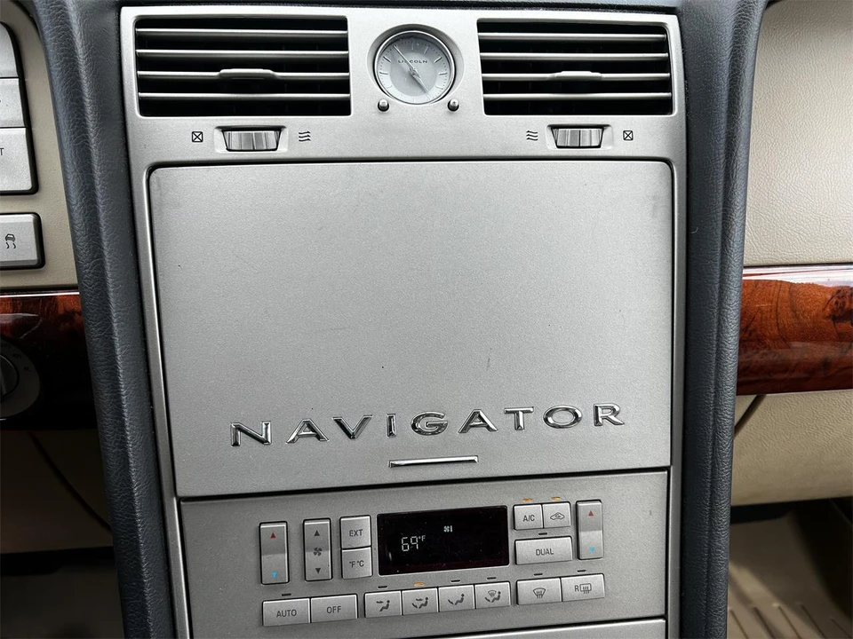 2006 Lincoln Navigator 2nd Gen - Image 20 of 31