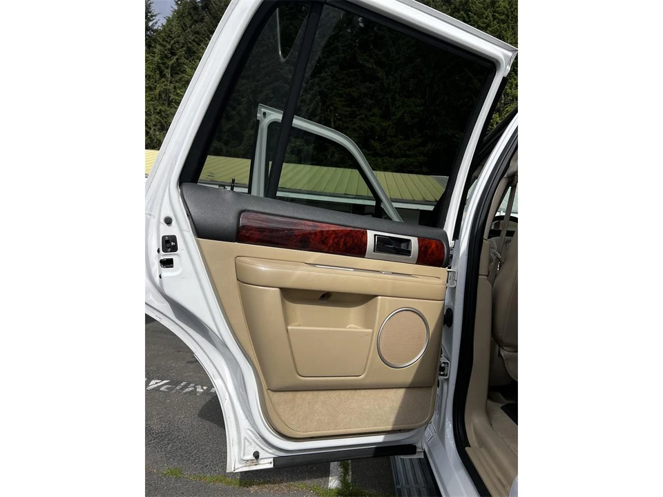 2006 Lincoln Navigator 2nd Gen - Image 31 of 31