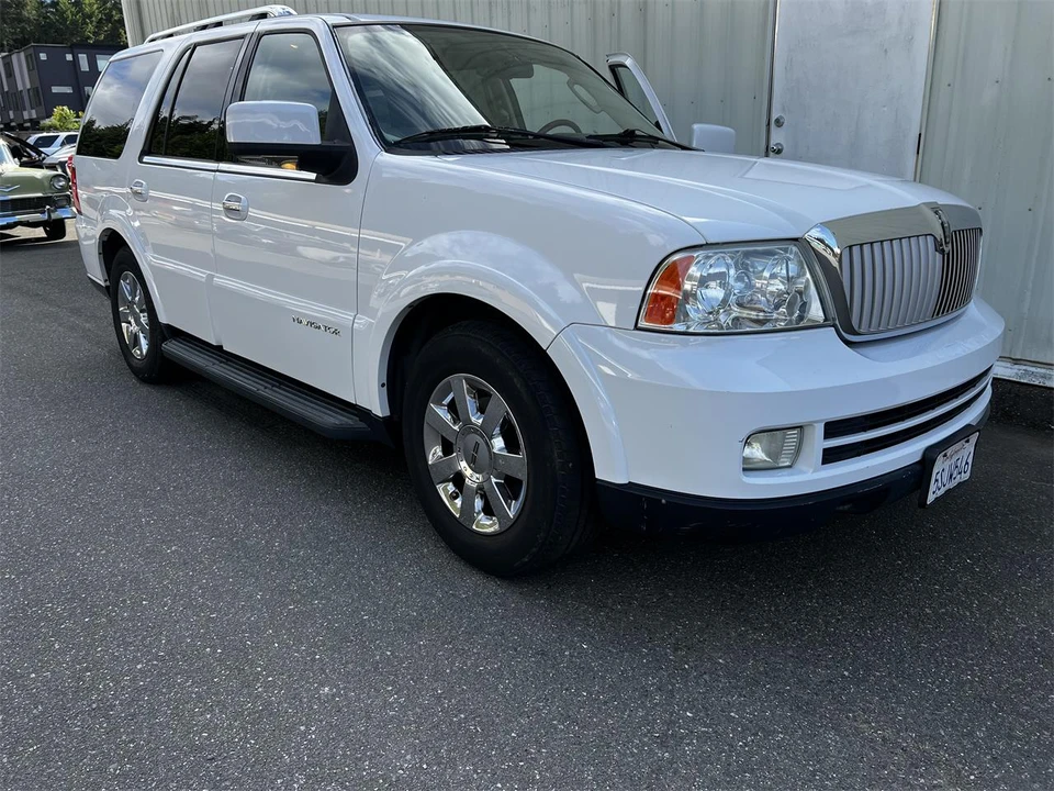 2006 Lincoln Navigator 2nd Gen - Image 9 of 31