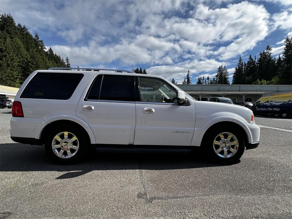 2006 Lincoln Navigator 2nd Gen - Image 8 of 31