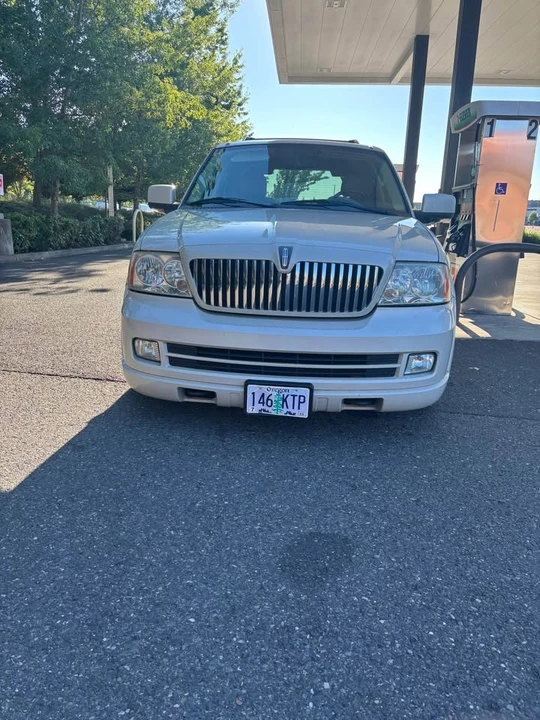 2006 Lincoln Navigator 2nd Gen - Image 4 of 9