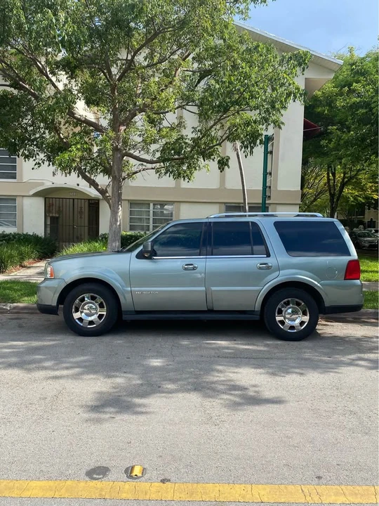 2006 Lincoln Navigator 2nd Gen - Image 5 of 6