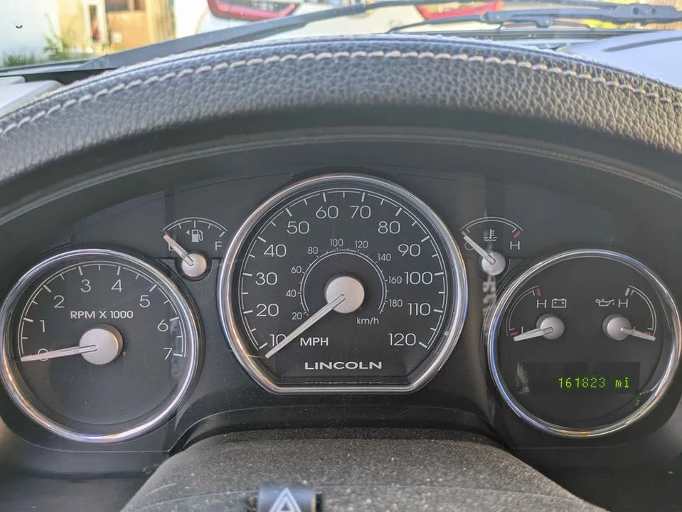 2006 Lincoln Mark LT - Image 10 of 10