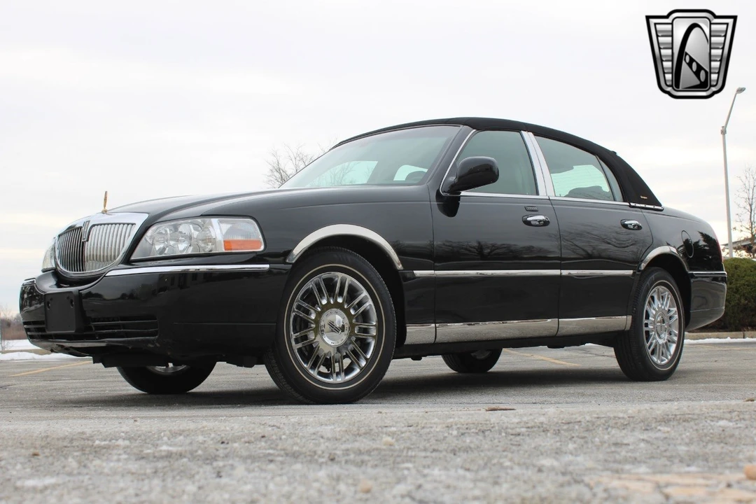 2006 Lincoln Town Car - Image 4 of 12
