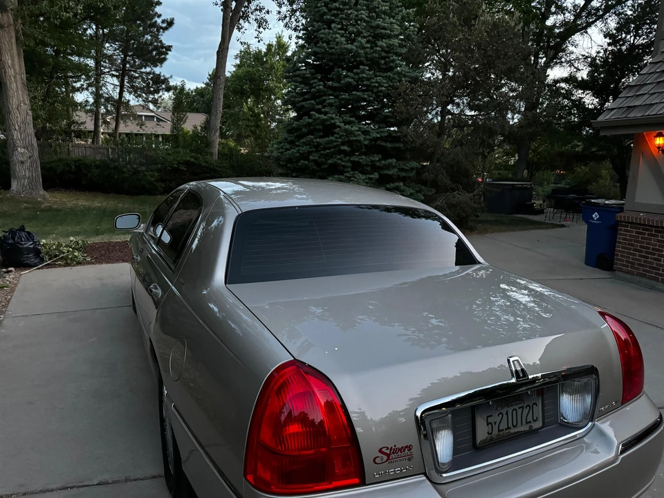 2006 Lincoln Town Car - Image 21 of 31
