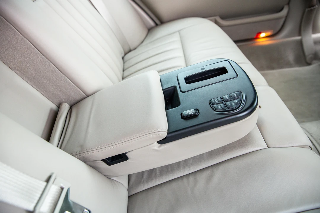 2006 Lincoln Town Car - Image 30 of 31