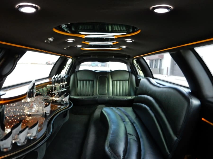 2006 Lincoln Town Car - Image 4 of 8