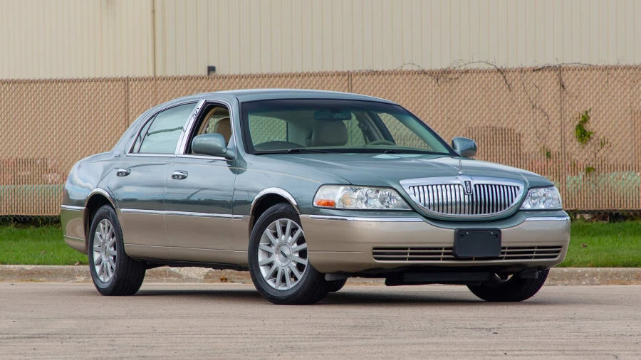 2006 Lincoln Town Car - Image 12 of 12
