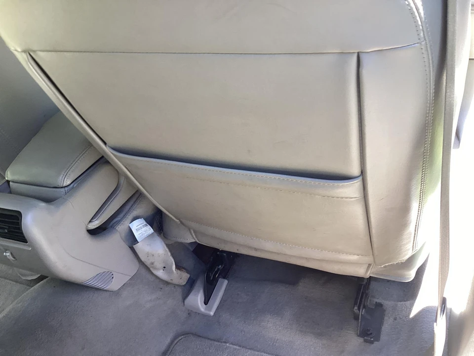 2006 Lincoln Town Car - Image 28 of 31