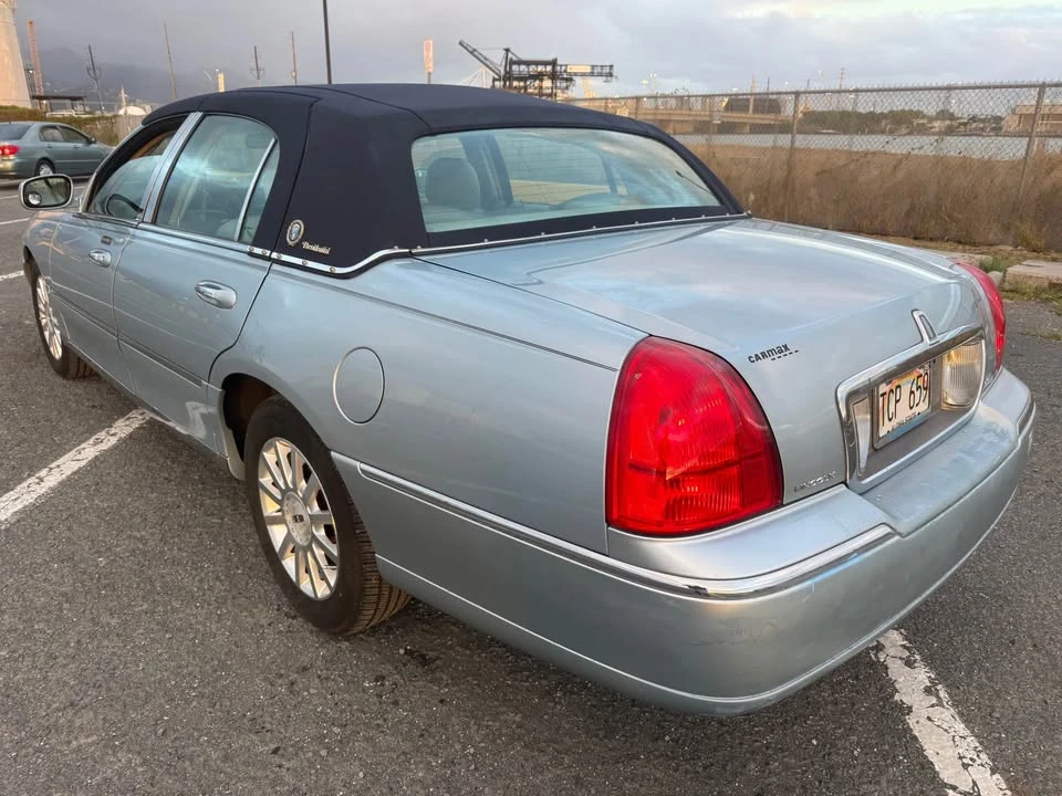 2006 Lincoln Town Car - Image 8 of 19