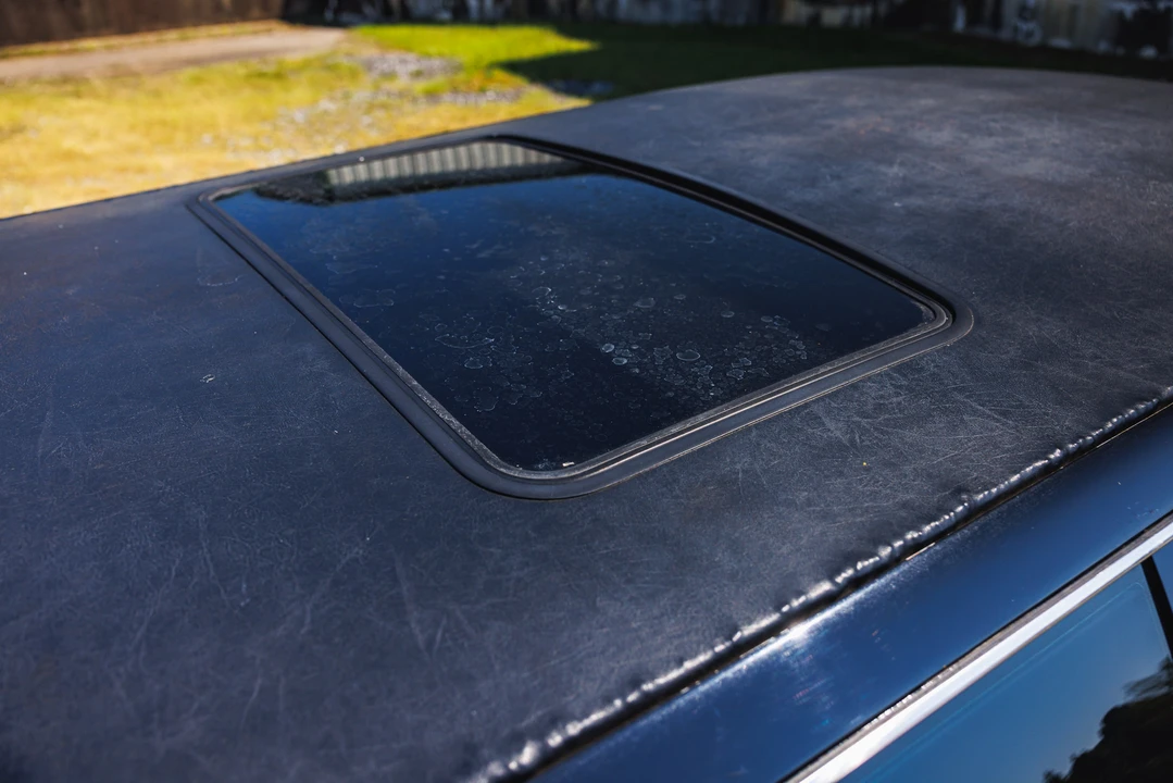 2006 Lincoln Town Car - Image 23 of 31