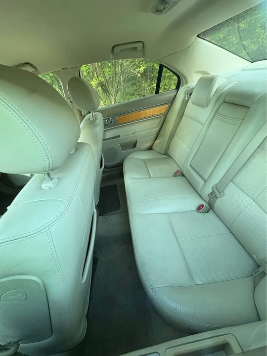2006 Lincoln MKZ - Image 2 of 4
