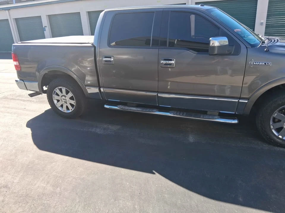 2006 Lincoln Mark LT - Image 2 of 4