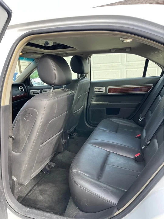 2006 Lincoln MKZ - Image 10 of 14