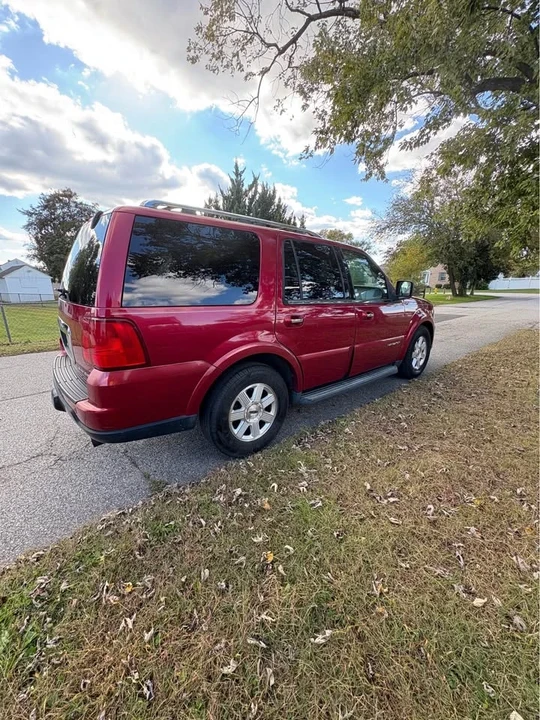 2006 Lincoln Navigator 2nd Gen - Image 3 of 7