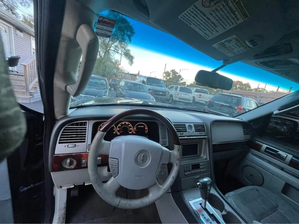 2006 Lincoln Navigator 2nd Gen - Image 7 of 10