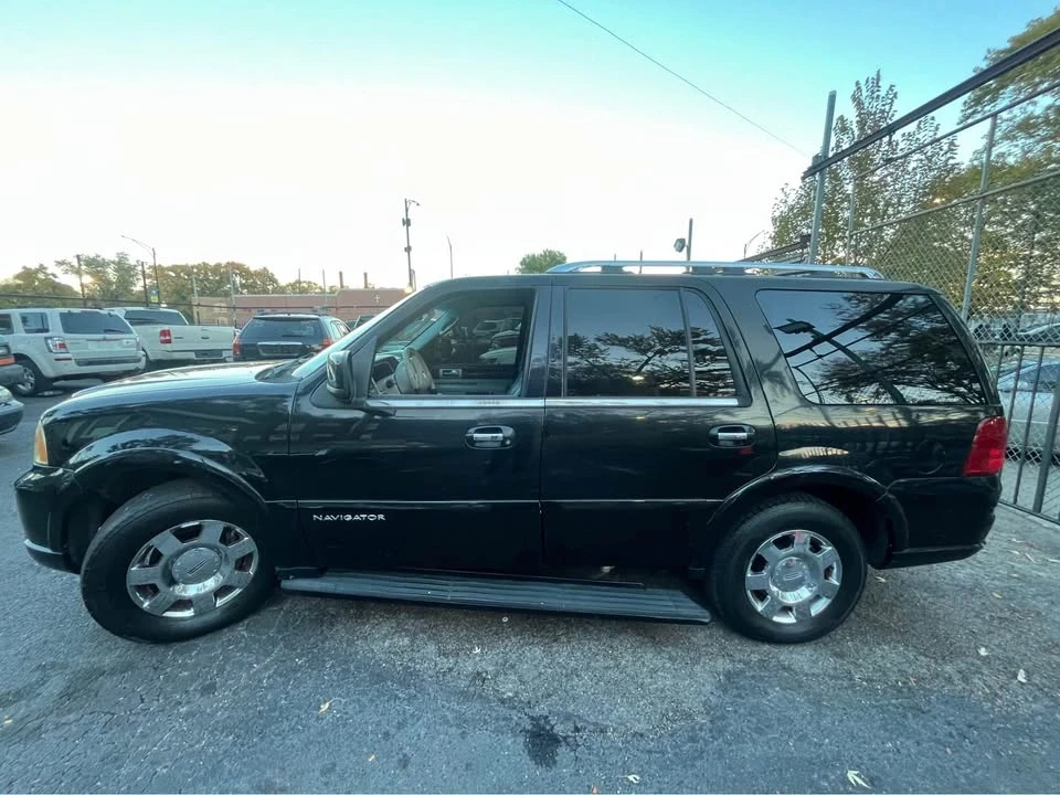 2006 Lincoln Navigator 2nd Gen - Image 6 of 10