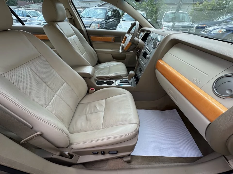 2006 Lincoln MKZ - Image 13 of 20