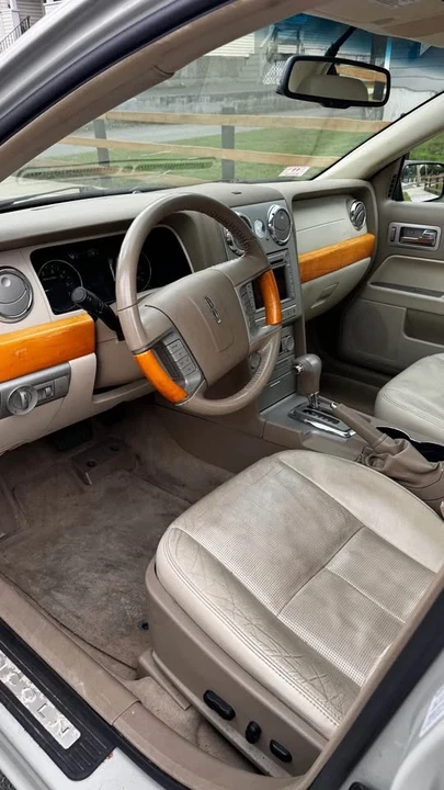 2006 Lincoln Zephyr - Image 7 of 10