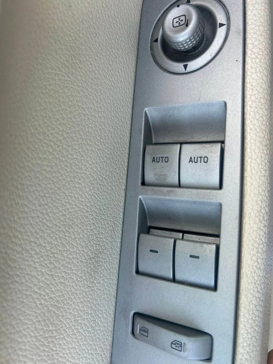 2006 Lincoln MKZ - Image 14 of 15