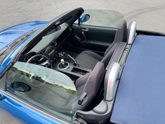 2006 Mazda NC MX-5 Miata - Image 17 of 31