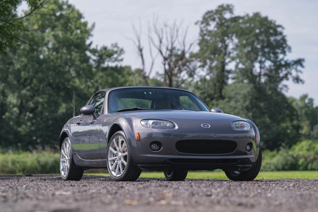 2006 Mazda NC MX-5 Miata - Image 2 of 12