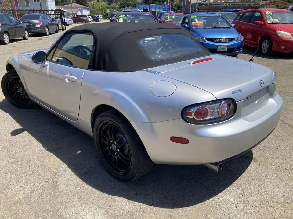2006 Mazda NC MX-5 Miata - Image 7 of 23
