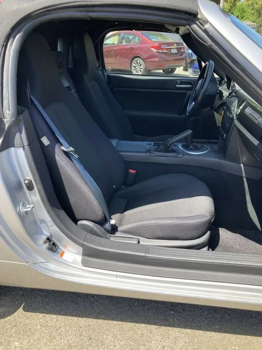2006 Mazda NC MX-5 Miata - Image 15 of 23