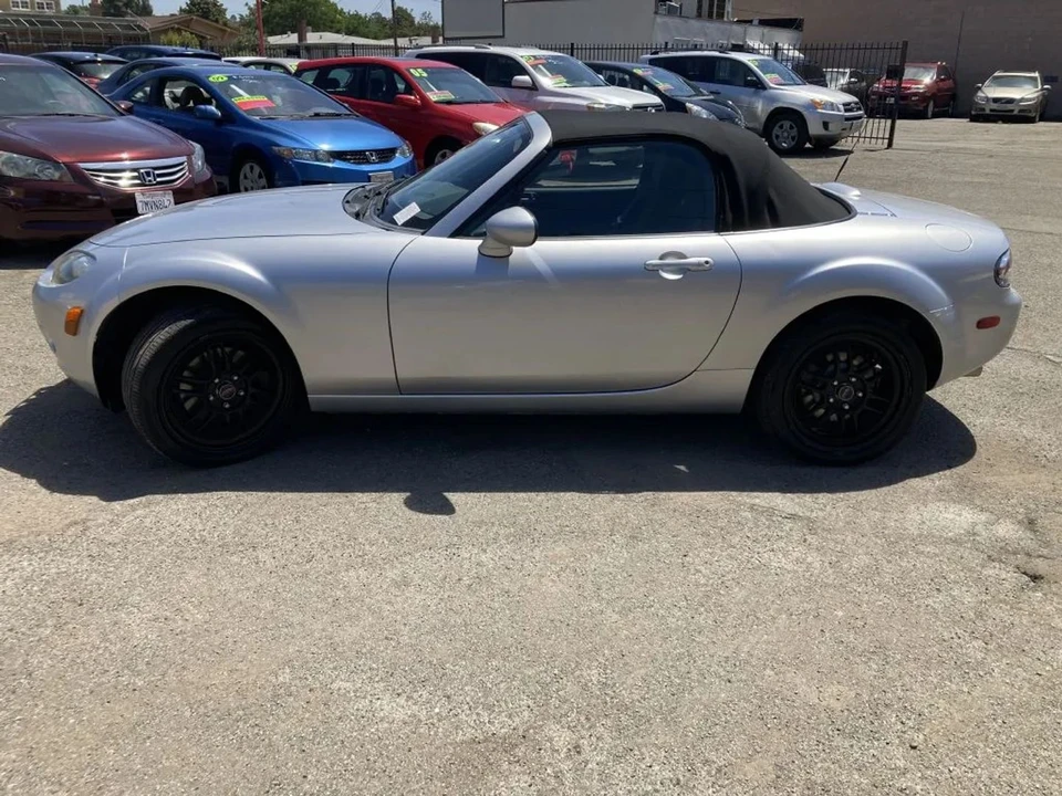 2006 Mazda NC MX-5 Miata - Image 8 of 23