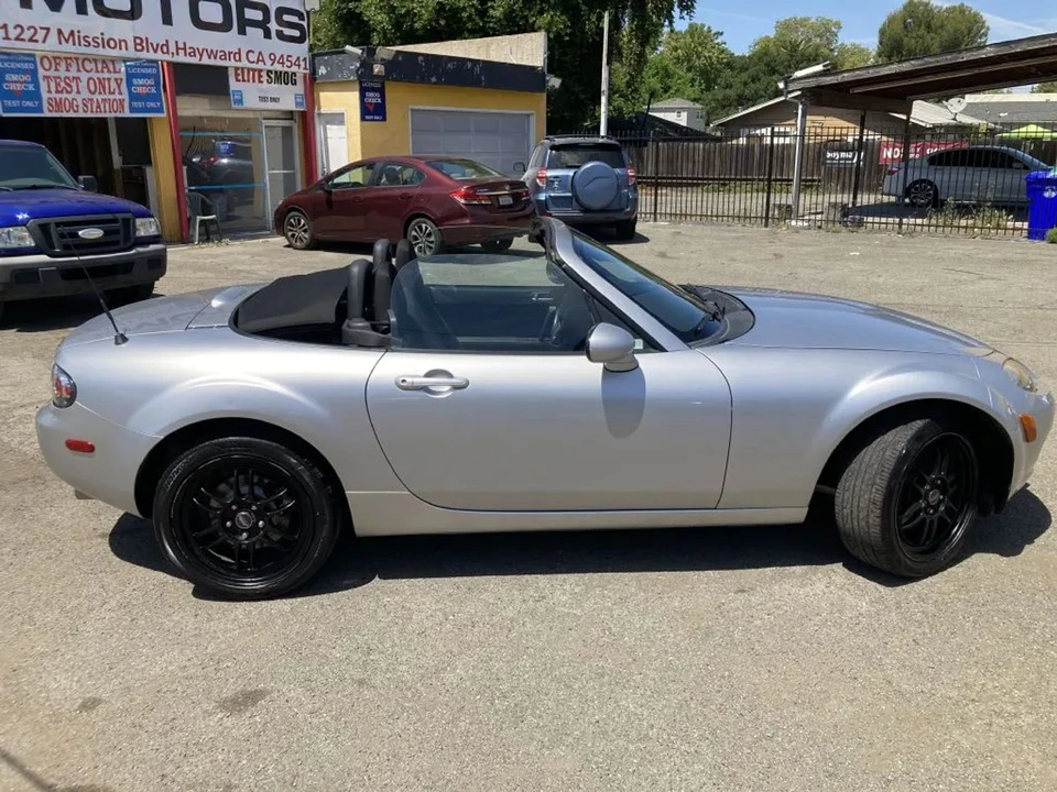 2006 Mazda NC MX-5 Miata - Image 22 of 23