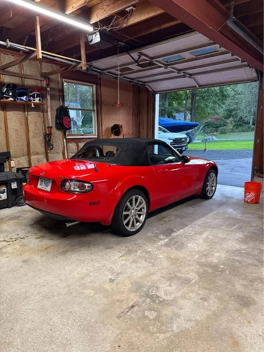 2006 Mazda NC MX-5 Miata - Image 9 of 10