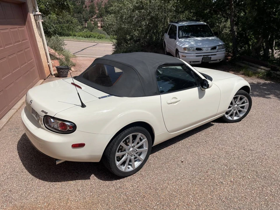 2006 Mazda NC MX-5 Miata - Image 9 of 11