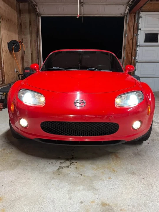 2006 Mazda NC MX-5 Miata - Image 2 of 10