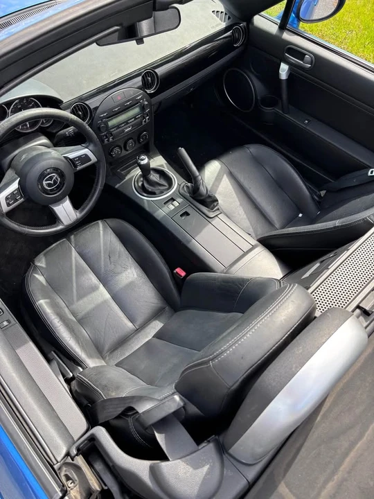 2006 Mazda NC MX-5 Miata - Image 3 of 4