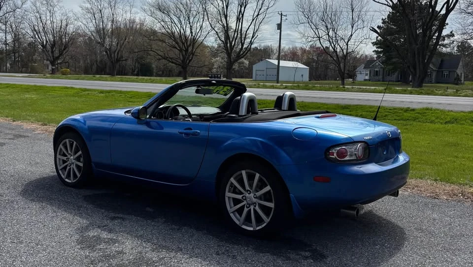 2006 Mazda NC MX-5 Miata - Image 2 of 4