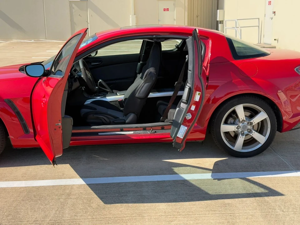 2006 Mazda RX-8 1st Gen - Image 19 of 31