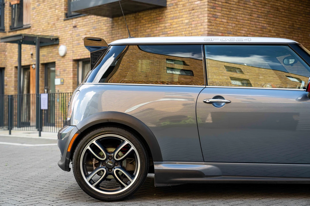 2006 Mini Mini John Cooper Works 1st Gen - Image 9 of 31